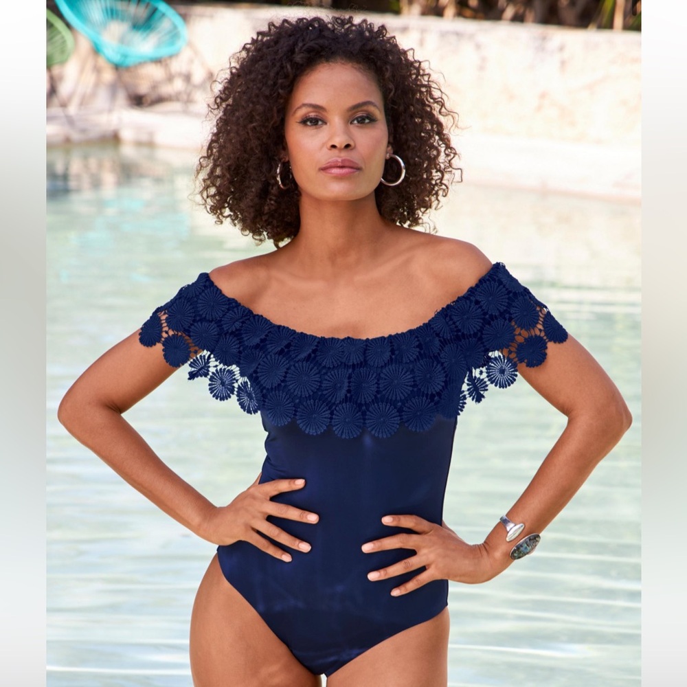 NWT Trina Turk Bardot Crochet Off-The-Shoulder One-Piece Swimsuit SZ 10